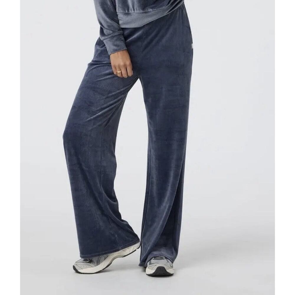 Vuori Women's Wide Leg Velour Pants in Navy
